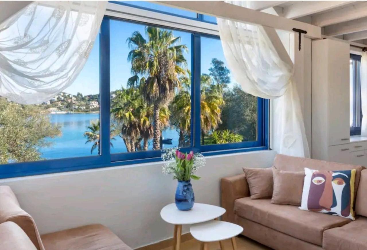 Govino Bay Luxury Beach Loft Apartment Danilia Екстериор снимка