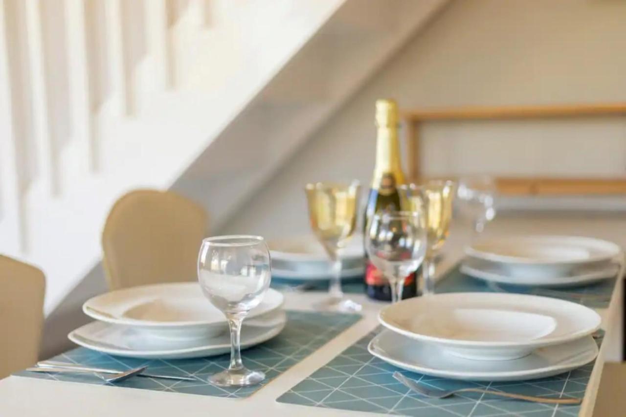 Govino Bay Luxury Beach Loft Apartment Danilia Екстериор снимка