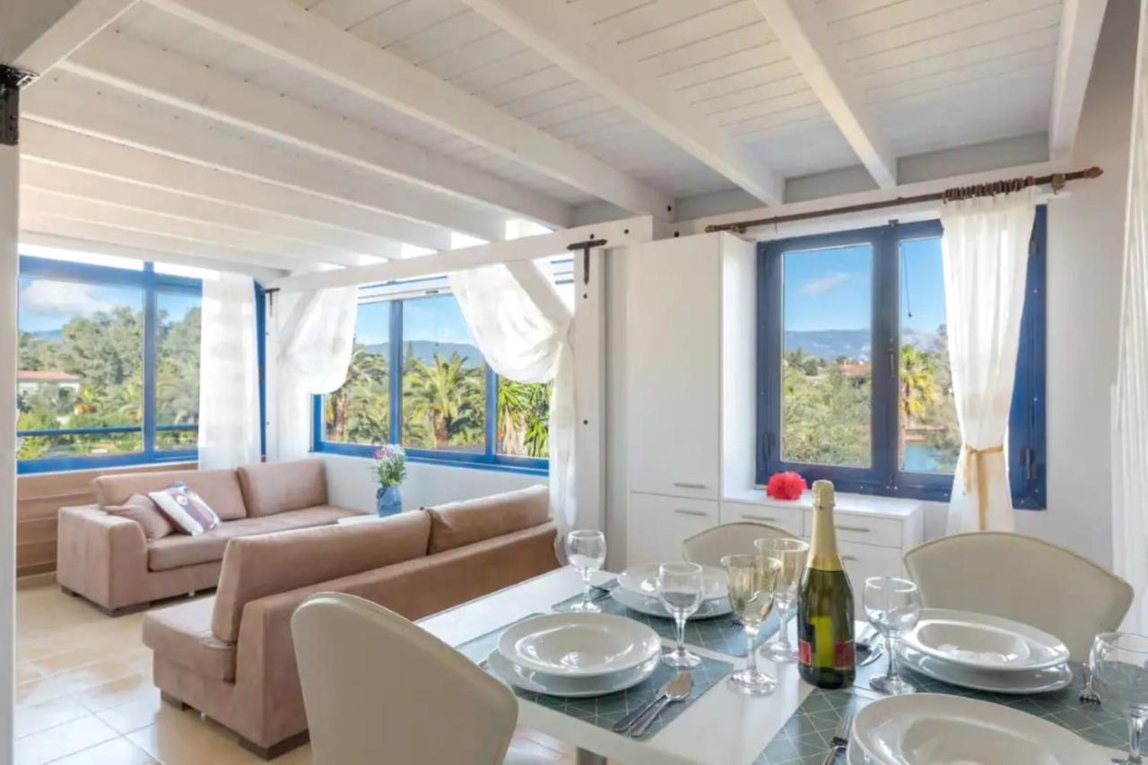 Govino Bay Luxury Beach Loft Apartment Danilia Екстериор снимка