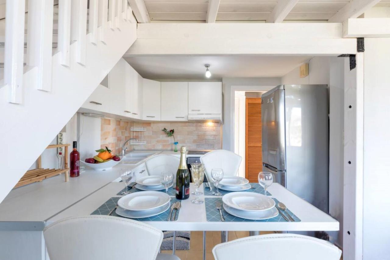 Govino Bay Luxury Beach Loft Apartment Danilia Екстериор снимка